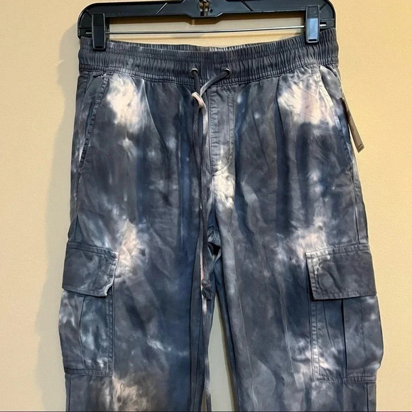 NWT Anthropologie Sanctuary Carefree Cargo Joggers Pants in Blue Tie-Dye Sz XS - Picture 3 of 11